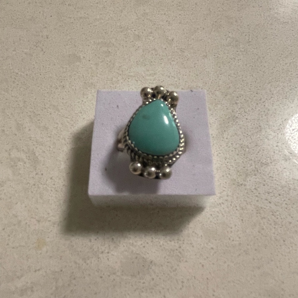 M&S sterling silver free formed shaped turquoise sterling silver detailed size 8